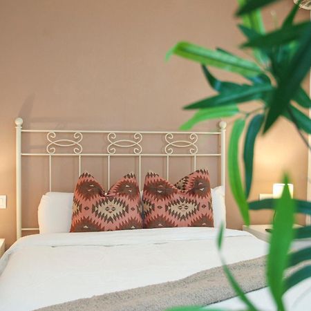 Spacious 2 Bedroom Apt In The Heart Of Triana Séville Extérieur photo