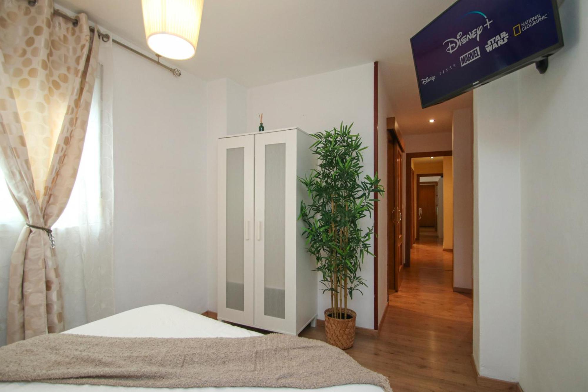 Spacious 2 Bedroom Apt In The Heart Of Triana Séville Extérieur photo