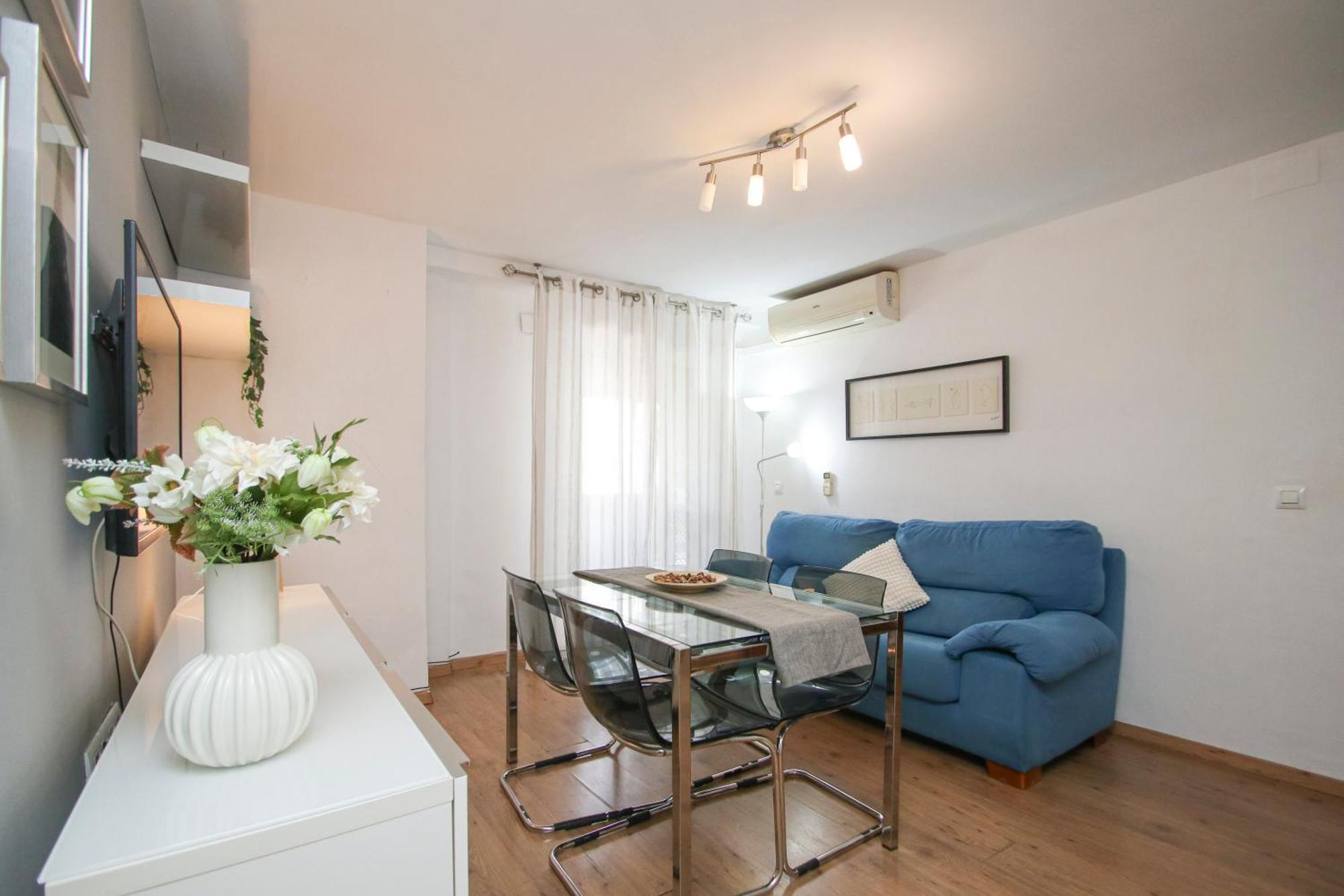 Spacious 2 Bedroom Apt In The Heart Of Triana Séville Extérieur photo